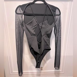 BLACK SEXY TOP // size medium 🖤